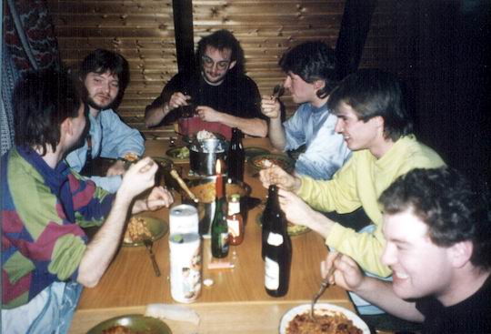 http://www.fordpflanzen.de/bilder/rolf/1992/Tennenbronn/seite14-essen.jpg