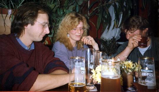 http://www.fordpflanzen.de/bilder/rolf/1992/Weihnachtstreffen/seite04-silvi+co.jpg