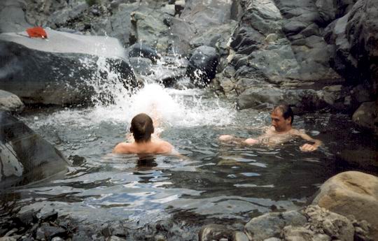 http://www.fordpflanzen.de/bilder/rolf/1998-LaPalma/seite22-wasserspiele.jpg